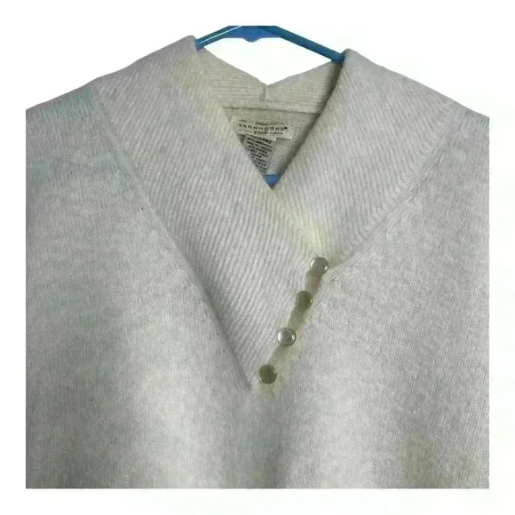 Yarnworks vintage winter white 80’s Wool Angora Blend SOFT v-neck Sweater SZ-M - Picture 2 of 6